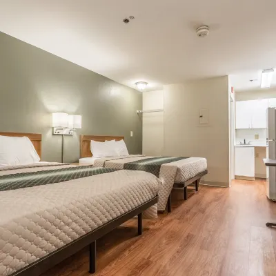 Studio 51 Extended Stay Hotel Hotels near Estrella