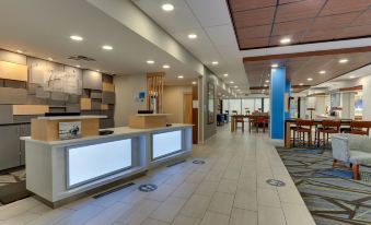 Holiday Inn Express & Suites Troy