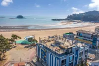 Taean Largo Pension (Yeonpo Beach) Hotels near Mallip'o-haesuyokchang