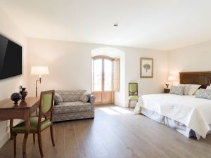 Hospedium Hotel La Lozana