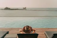 Oakwood Hotel & Residence Sri Racha - Luxury