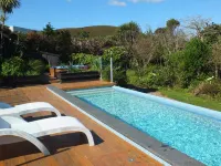 Le Chalet Waiheke Apartments Hotels in Уаихеке