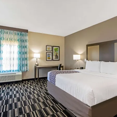 La Quinta Inn & Suites by Wyndham Sweetwater East