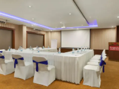 賈姆謝德布爾温德姆華美達酒店 詹謝普爾酒店