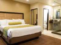Best Western Plus Glendale Hotel berhampiran Kolej Occidental