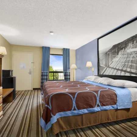 Super 8 by Wyndham Oxford