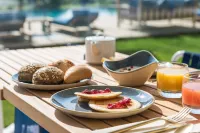 Golden Tulip Porto Vecchio - breakfast
