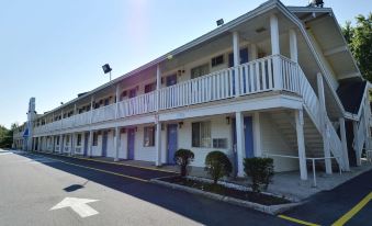 Motel 6 Nashua, NH - North