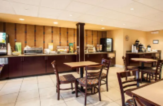 Quality Inn and Suites St Charles -West Chicago