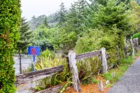 Motel 6 Gold Beach, or - Beach