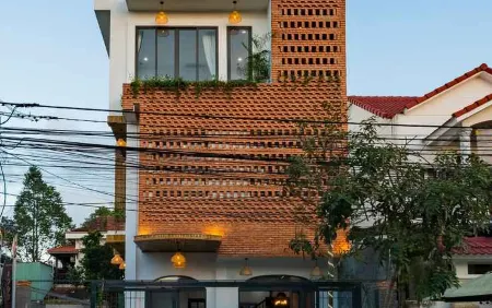 The 1993 Homestay
