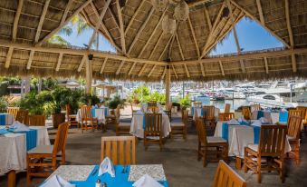 Flamingo Vallarta Hotel & Marina
