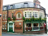 King William IV Hotels near Borough Park