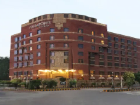 Four Points by Sheraton Lahore ラホールのホテル