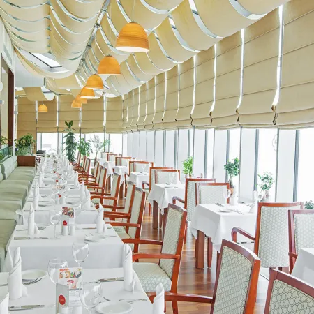 Dedeman Oskemen Tavros Hotel Отели рядом с достопримечательностью «Набережная им. Славского»