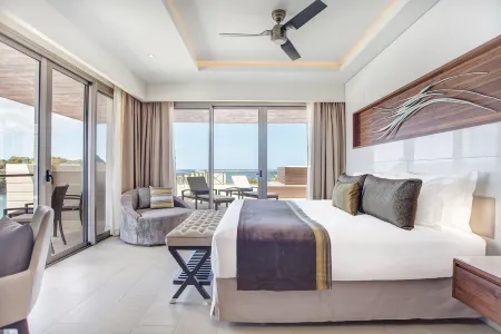 Adults Only, Hideaway at Royalton Negril Resort