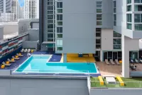 Atwell Suites MIAMI BRICKELL by IHG - Pools