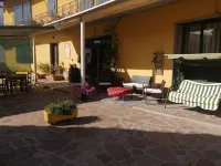 Residence la Mezzaluna Hotels in Gallicano