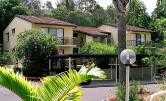 Mt Ommaney Hotel Apartments