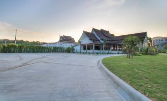 5. Phuket l..