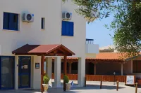 Kanalli Apartments Hotels in Pomos
