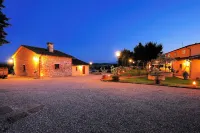 Borgo Mandoleto - Country Resort & Spa Hotels in Castiglione della Valle