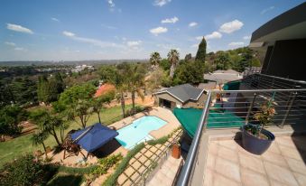 Over the Moon Guesthouse