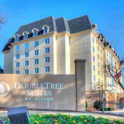 Doubletree Suites by Hilton at the Battery Atlanta Hotel Exterior