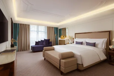 The Carlton, Moscow