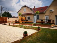 Green Garden Plus Apartman Hotels in Vecses