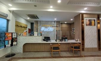 Grand City Hotel