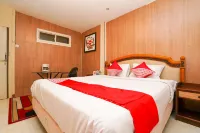 SUPER OYO 710 Naomi Heritage Hotel di Tandes