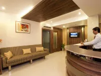 Hotel Crystal Retreat