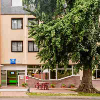 Greet Hotel Evreux Centre Hotel Exterior