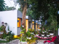 Bohol Emerelle's Tourist Inn Hotels in Dauis