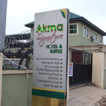 Akma Signature Hotel & Suites