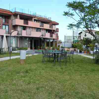 Marina Palace Hotel & Congress Hall Hotel Exterior