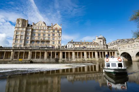 The Roseate Villa Bath Отели рядом с достопримечательностью «Университет Бат»