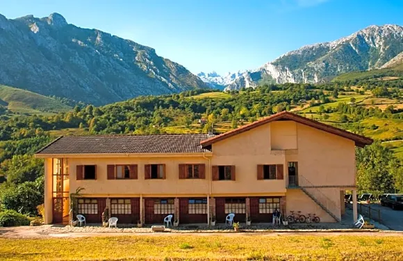 託雷塞利多酒店