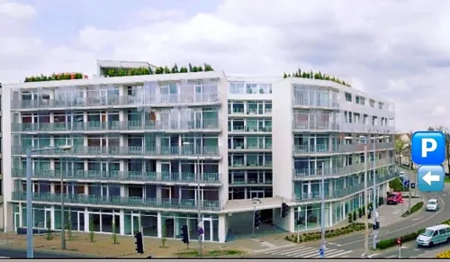 Parizs Garden Apartments - Parkering
