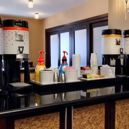 Hampton Inn Columbus-International Airport