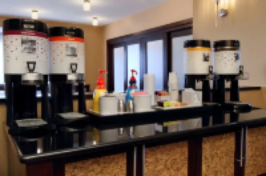 Hampton Inn Columbus-International Airport