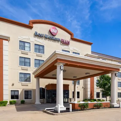 Best Western Plus Peoria Hotels near Bradley University