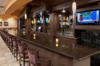 DoubleTree Suites by Hilton Cincinnati - Blue Ash - bar