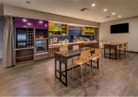 Home2 Suites by Hilton Reno - فطور