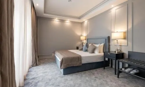 Dvoryansky Hotel