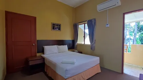 Mersing Merlin Inn Hotels in Tenglu