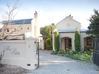 Petit Plaisir Cottage