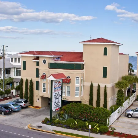 DeSoto Beach Hotel