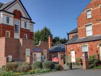 Deincourt Hotel Hotels in Newark